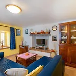 Vakantiehuis House Lenu With Pool And Amazing Sea View Drenje (Istria)