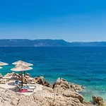 Vakantiehuis House Lenu With Pool And Amazing Sea View